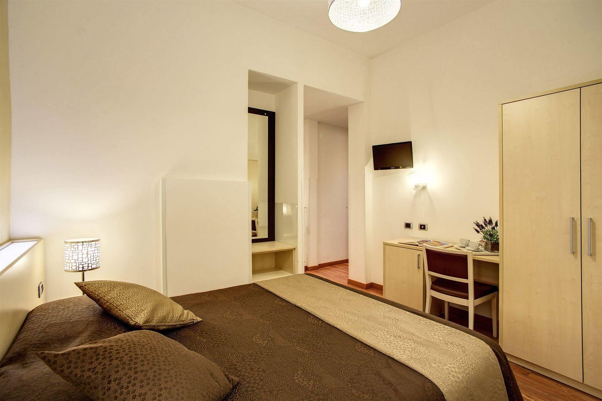 111 Coladirienzo Rooms - By Ad Roma Exterior photo